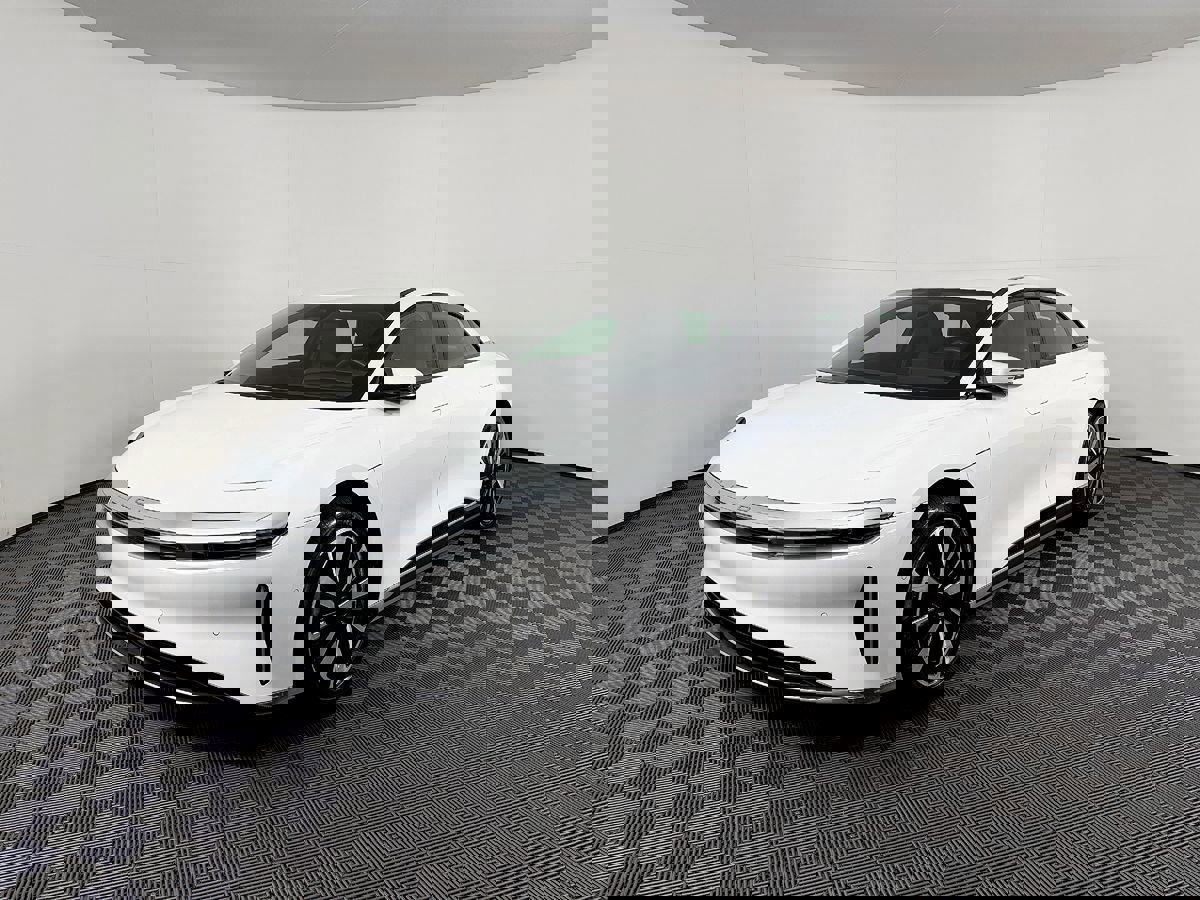 Used 2024 Lucid Air Pure image 2