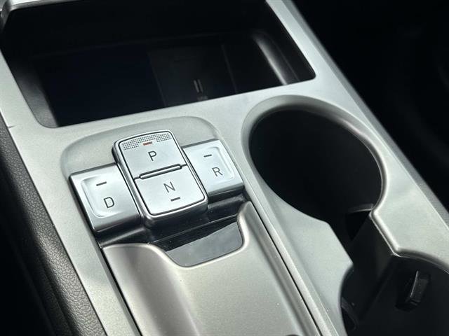 Used 2023 Hyundai Kona SE w/ Cargo Package FWD image 23