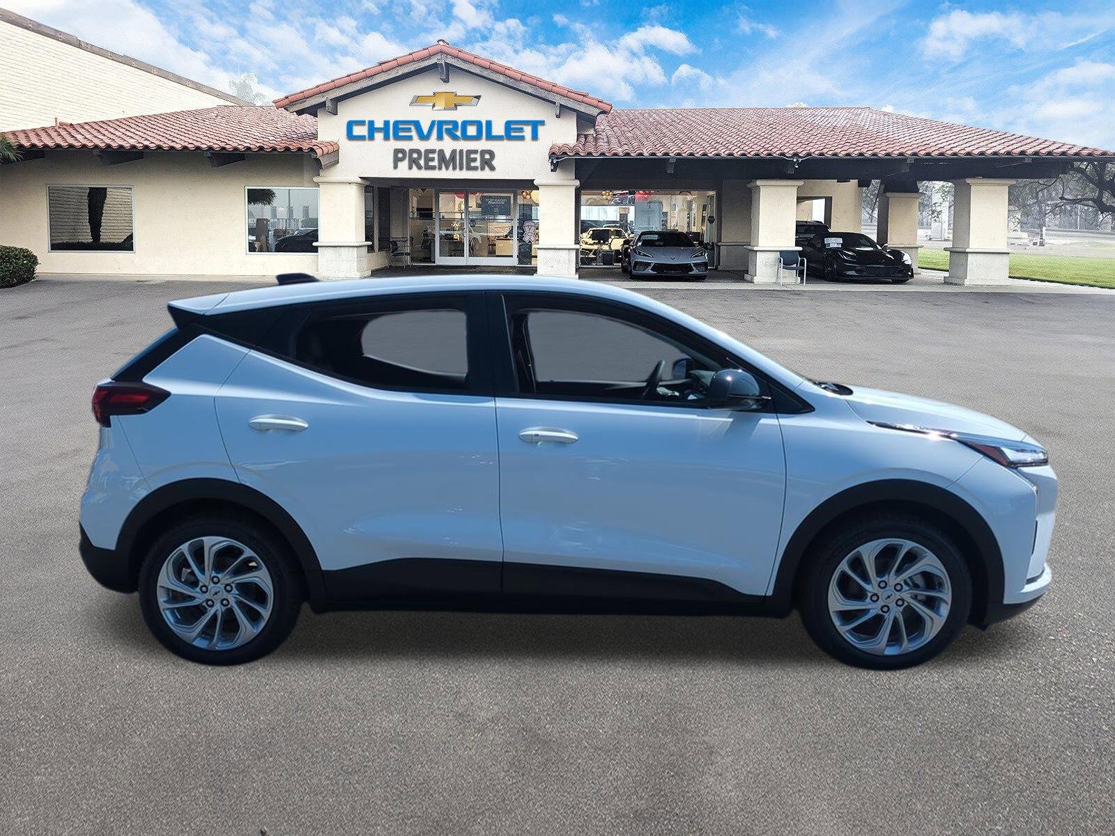 New 2027 Chevrolet Bolt LT w/ Comfort Package FWD image 9