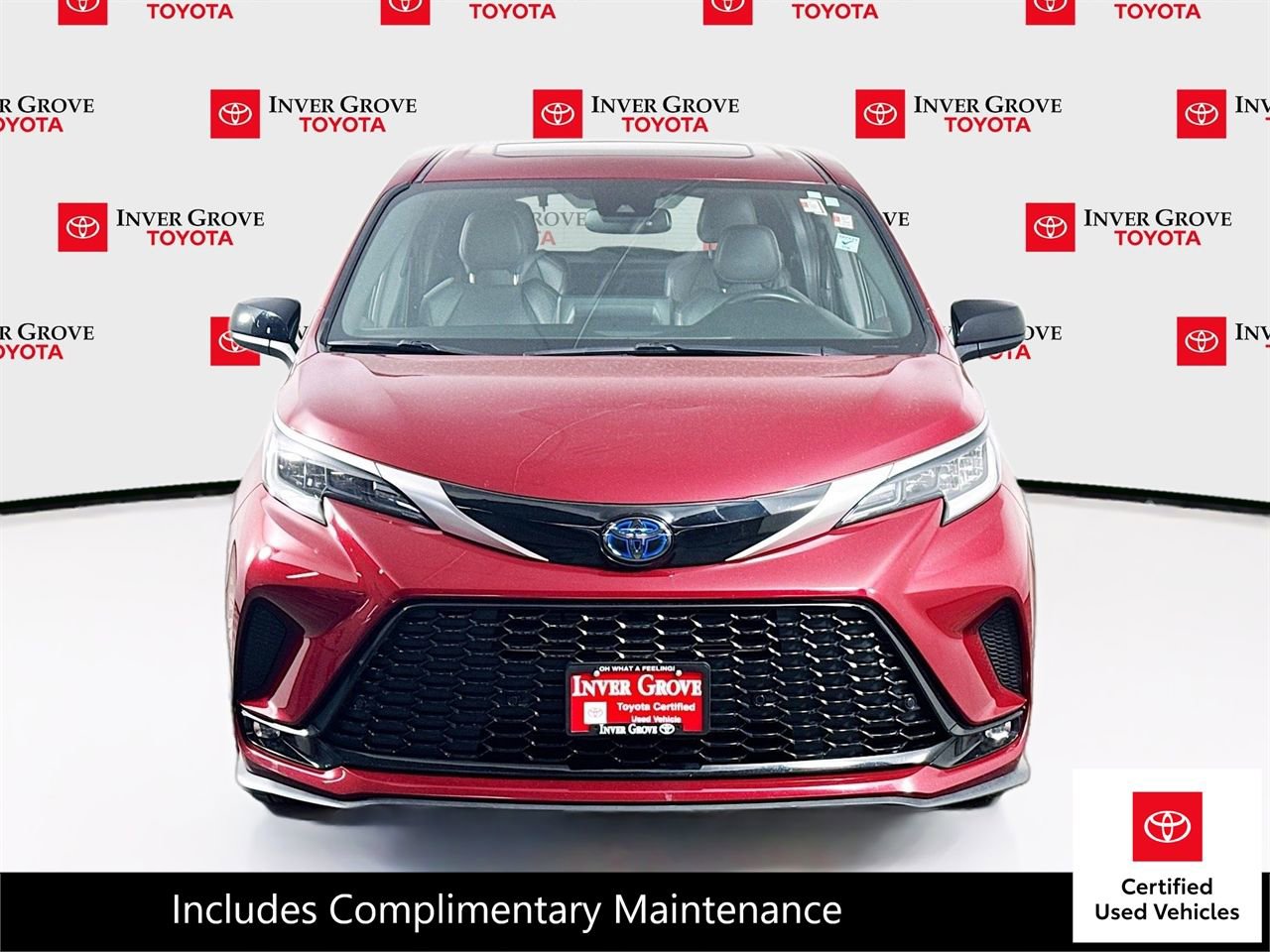 Certified 2021 Toyota Sienna XSE image 2