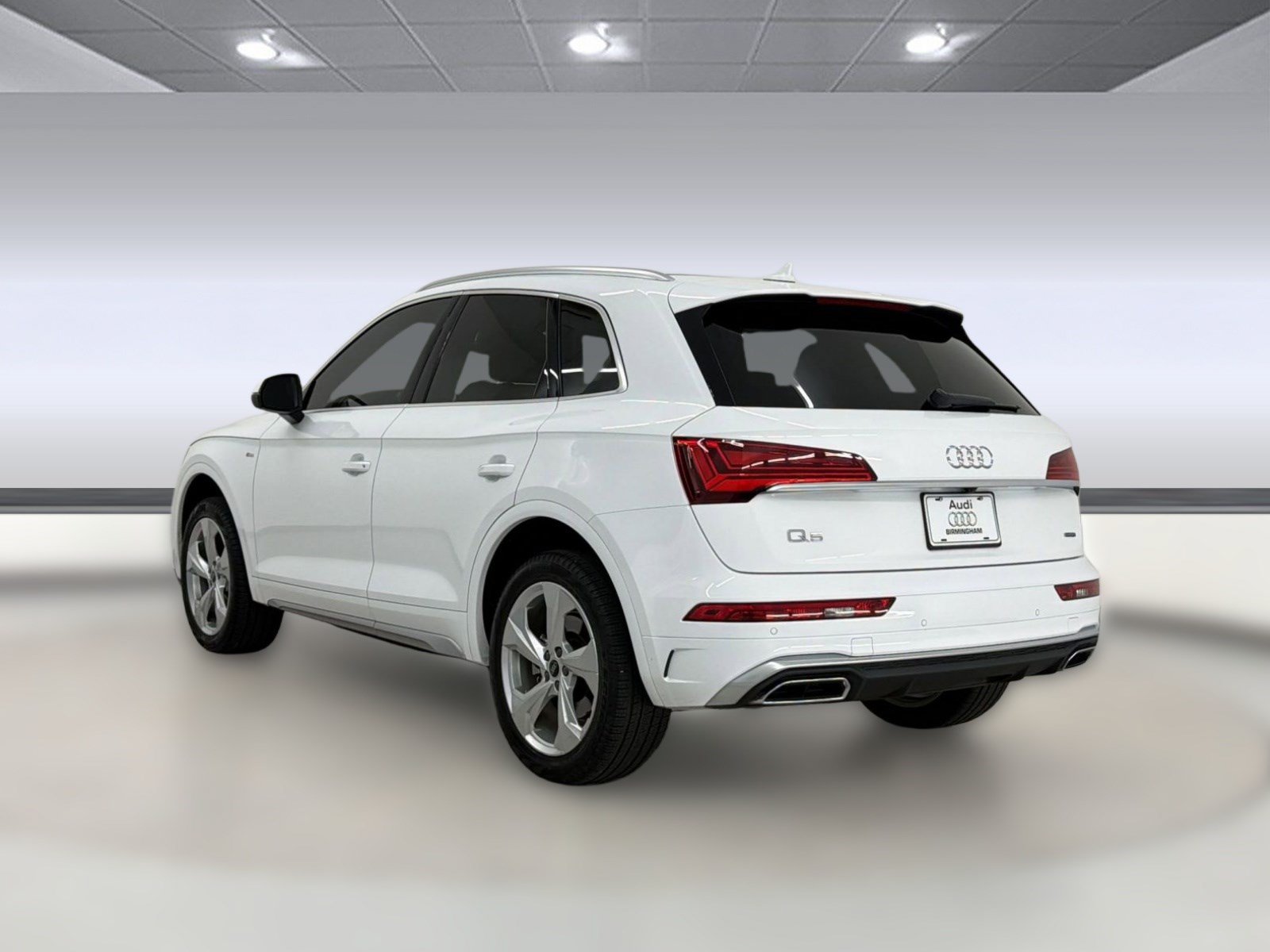 Used 2025 Audi Q5 2.0T Premium Plus w/ Premium Plus Package AWD/4WD image 3