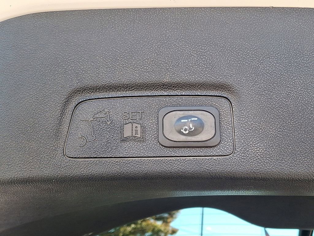 Used 2019 Lincoln MKC Reserve w/ MKC Climate Package image 30