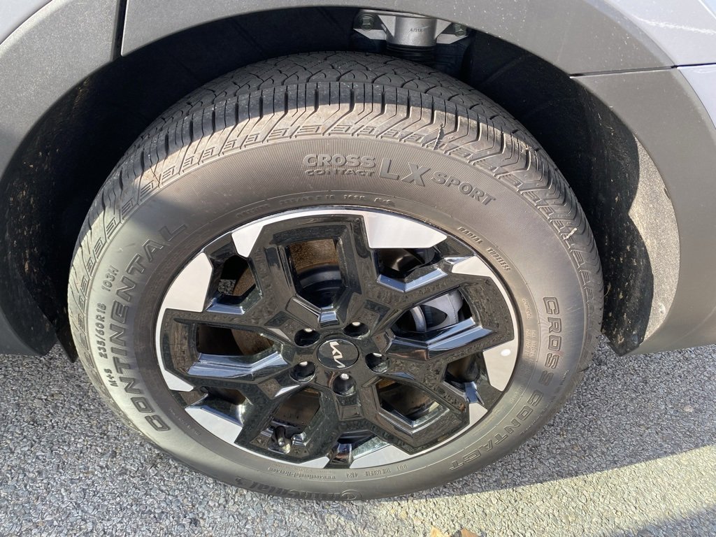 New 2025 Kia Sorento S w/ Panoramic Sunroof Package image 32