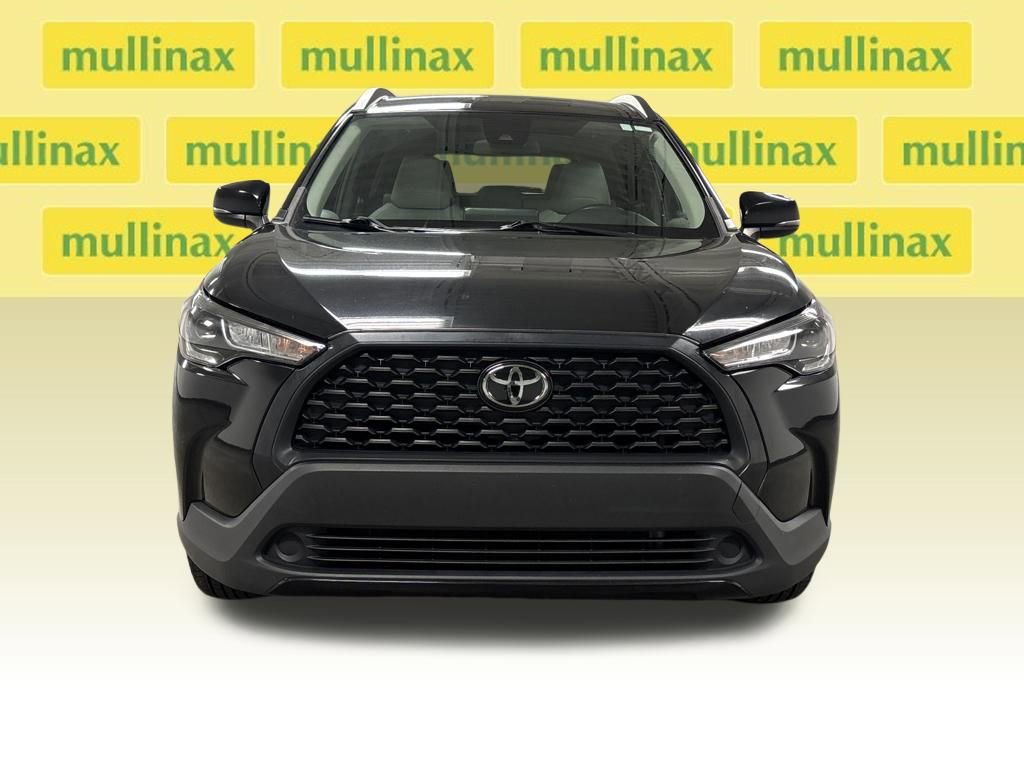 Used 2022 Toyota Corolla Cross LE image 6