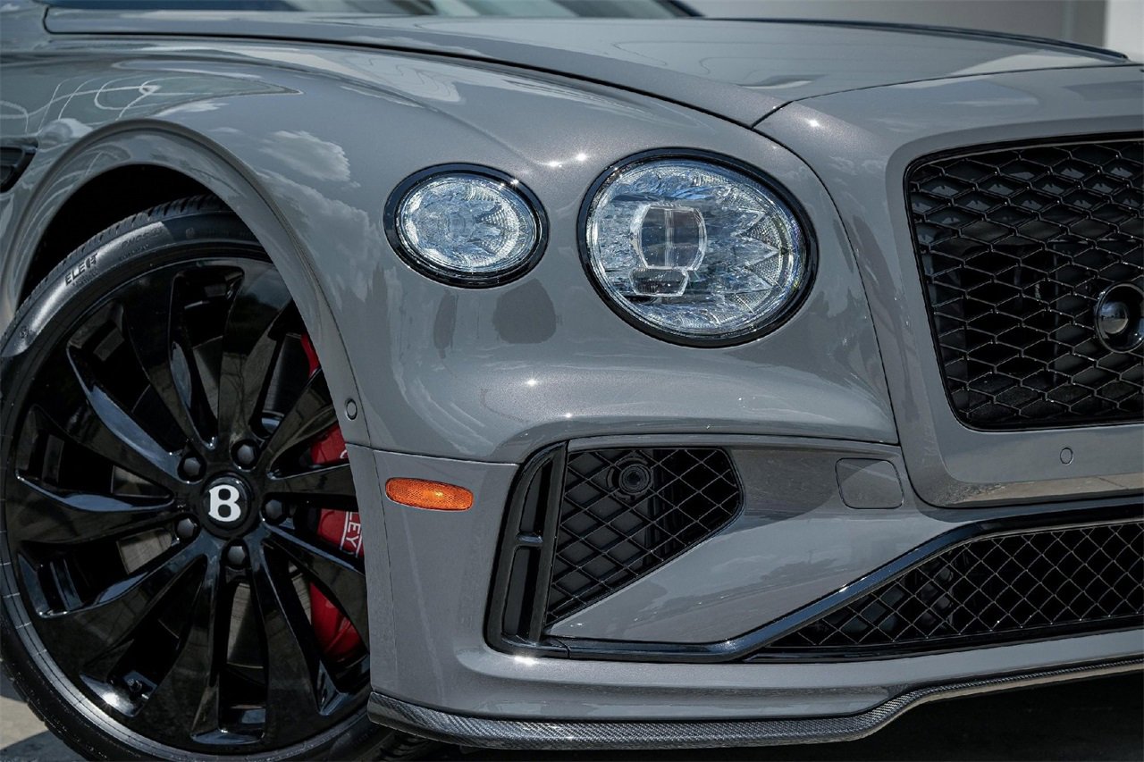 New 2025 Bentley Flying Spur Plug-In Hybrid image 3