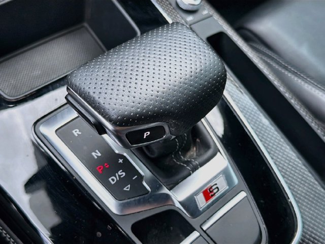 Used 2024 Audi SQ5 Prestige AWD/4WD image 30