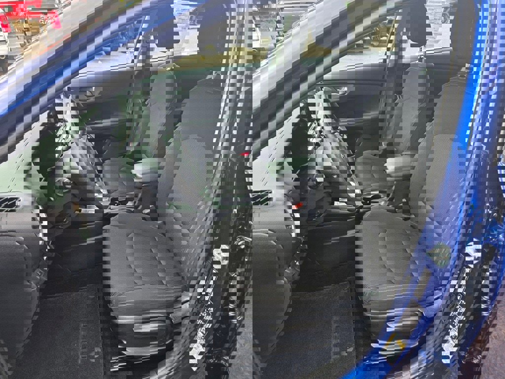 Used 2021 Kia Forte LXS image 7