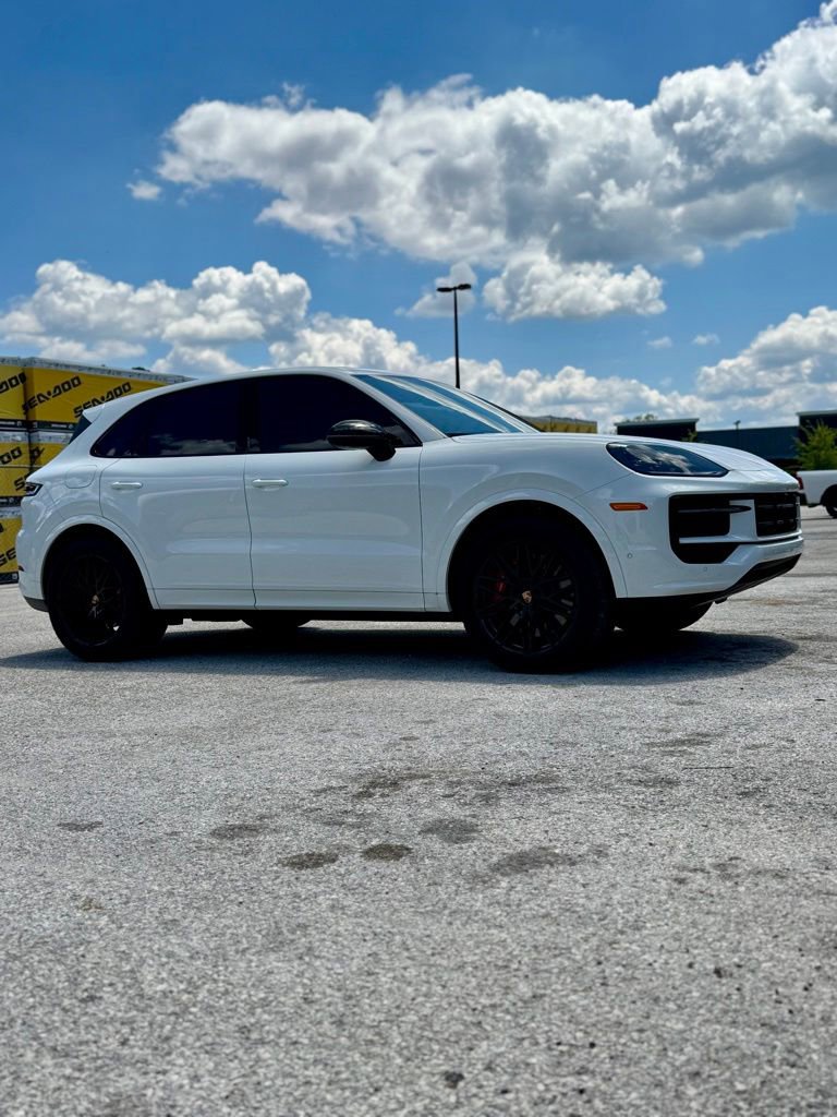 Used 2026 Porsche Cayenne S AWD/4WD image 17