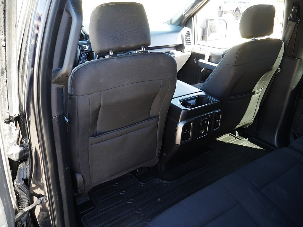 Used 2016 Ford F150 XLT w/ Equipment Group 302A Luxury AWD/4WD image 16