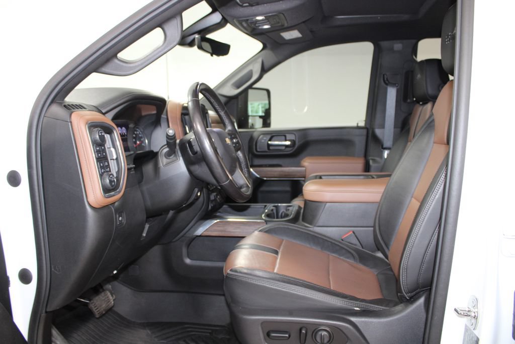 Used 2021 Chevrolet Silverado 2500 High Country w/ Z71 Off-Road Package AWD/4WD image 25