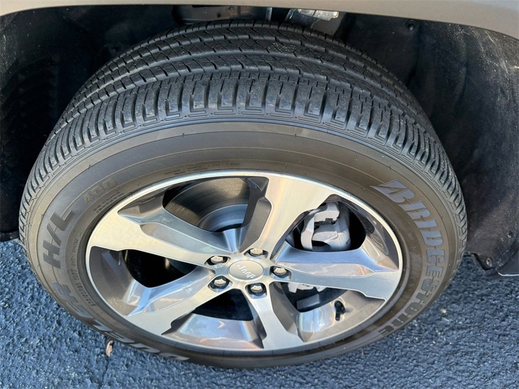 Used 2024 Jeep Grand Cherokee Limited 4xe w/ Luxury Tech Group II image 23