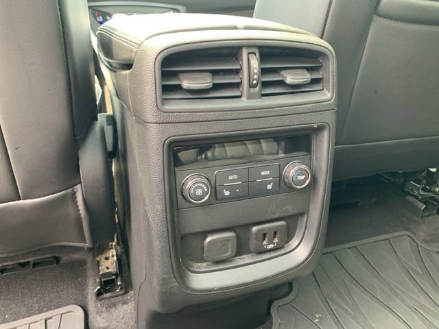 Used 2019 Buick Envision Essence image 34