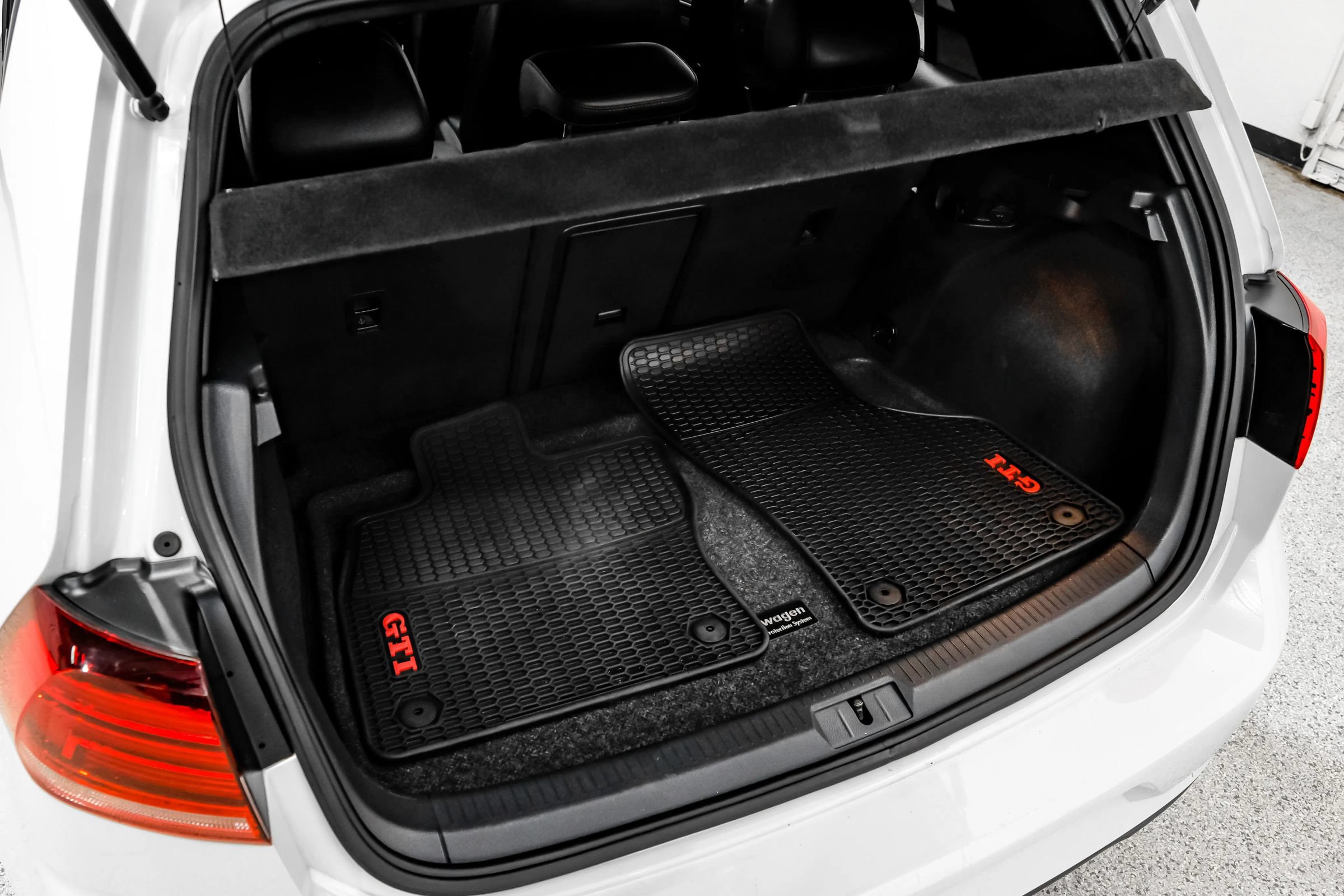 Used 2019 Volkswagen GTI Rabbit Edition FWD image 65