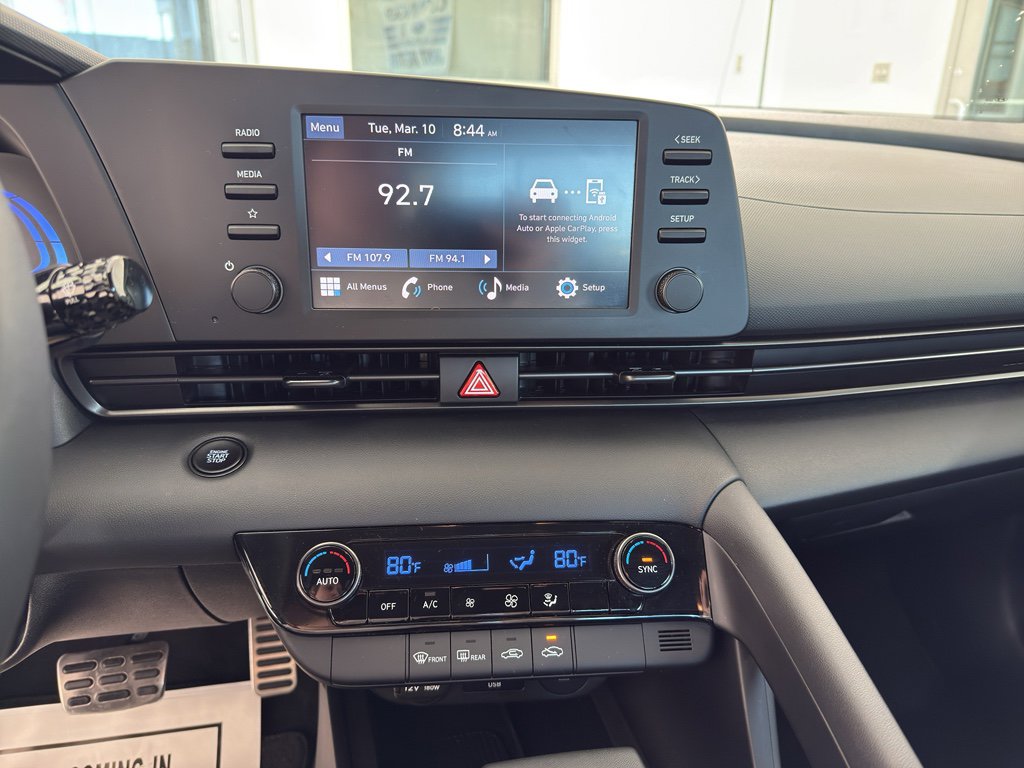 Used 2025 Hyundai Elantra Sport image 19