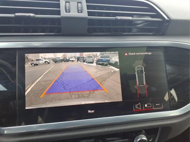 Used 2023 Audi Q3 2.0T Premium image 18