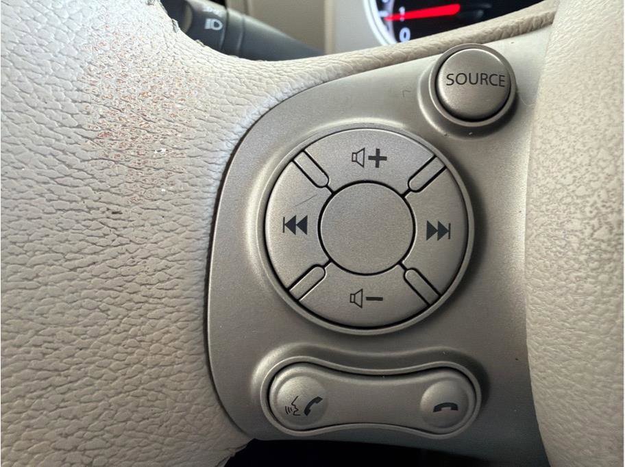 Used 2013 Nissan Cube 1.8 S w/ Interior Illumination Pkg image 17