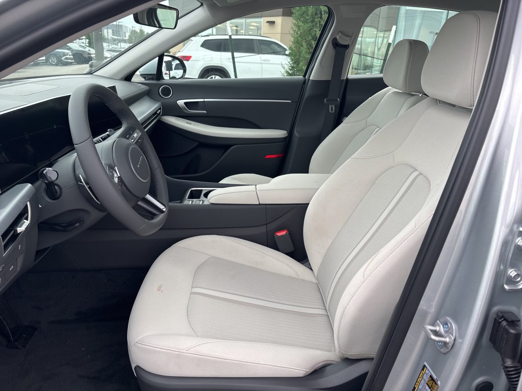 New 2026 Hyundai Sonata SEL FWD image 11