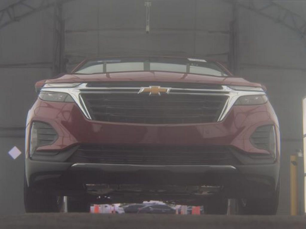 Used 2023 Chevrolet Equinox LT image 3