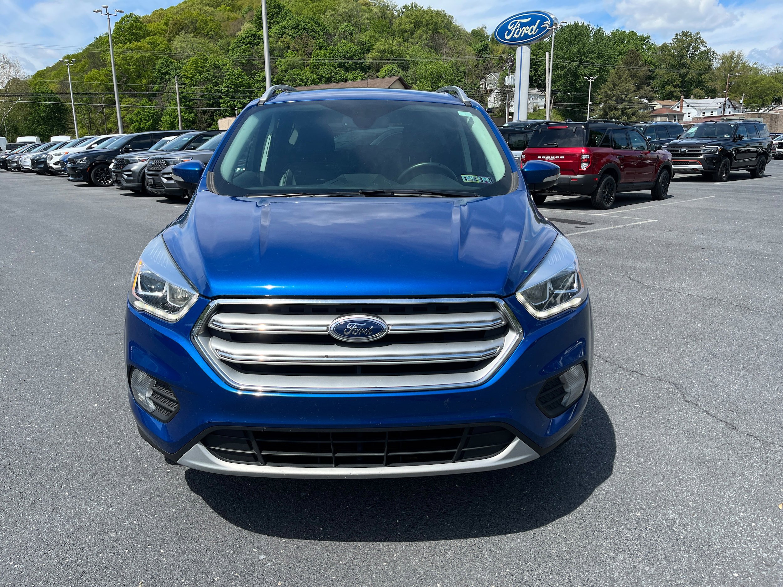 Certified 2017 Ford Escape Titanium AWD/4WD image 2