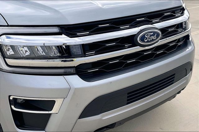 Used 2023 Ford Expedition Limited AWD/4WD image 28