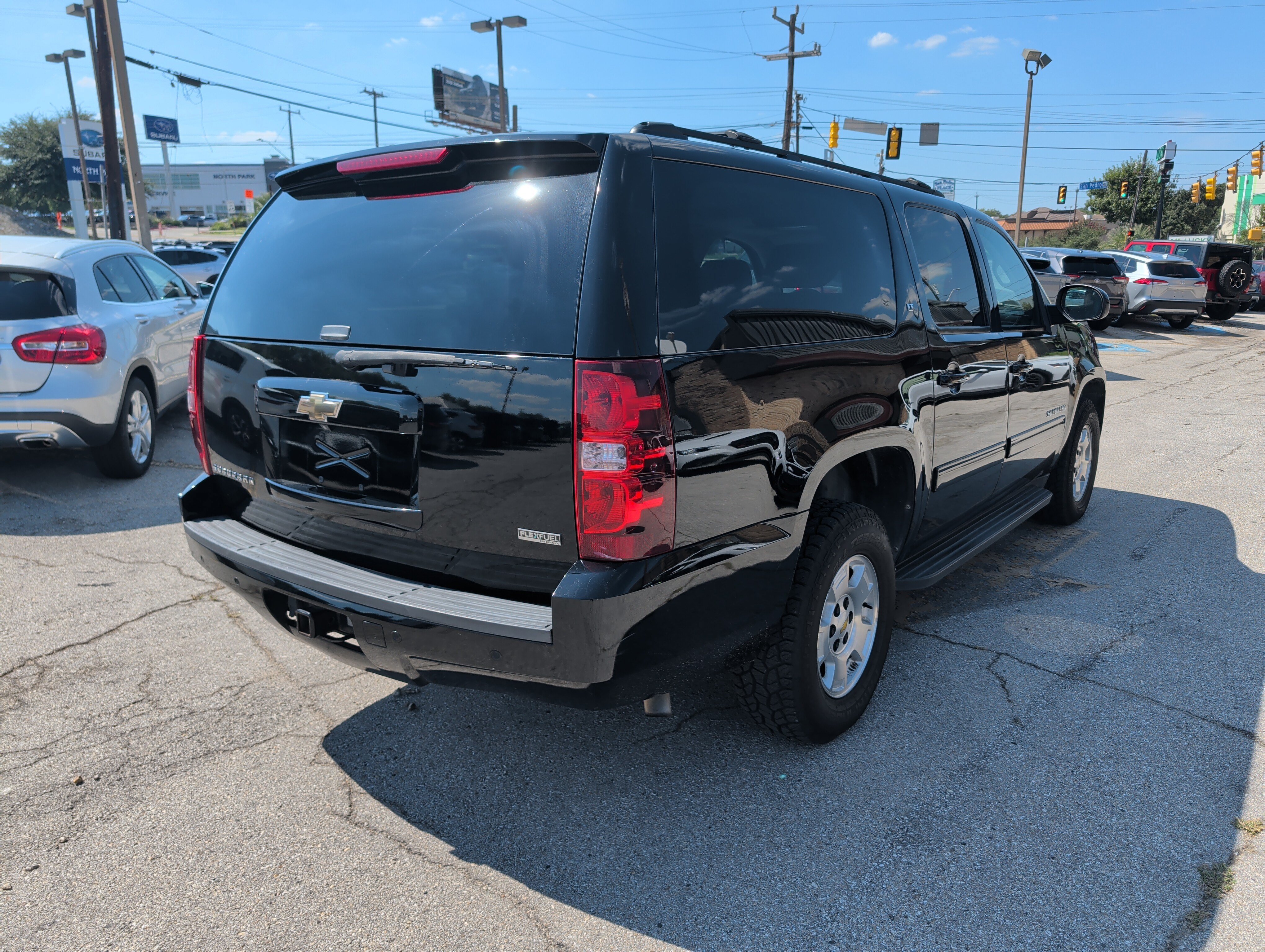 Used 2010 Chevrolet Suburban LT AWD/4WD image 19