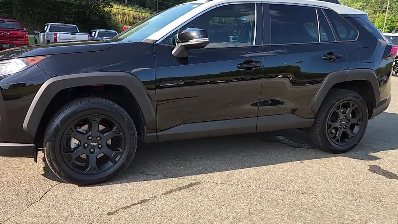 Used 2021 Toyota RAV4 TRD Off-Road image 4