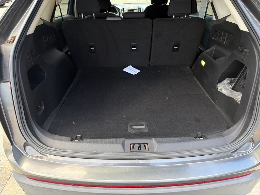 Used 2016 Ford Edge SE FWD image 29
