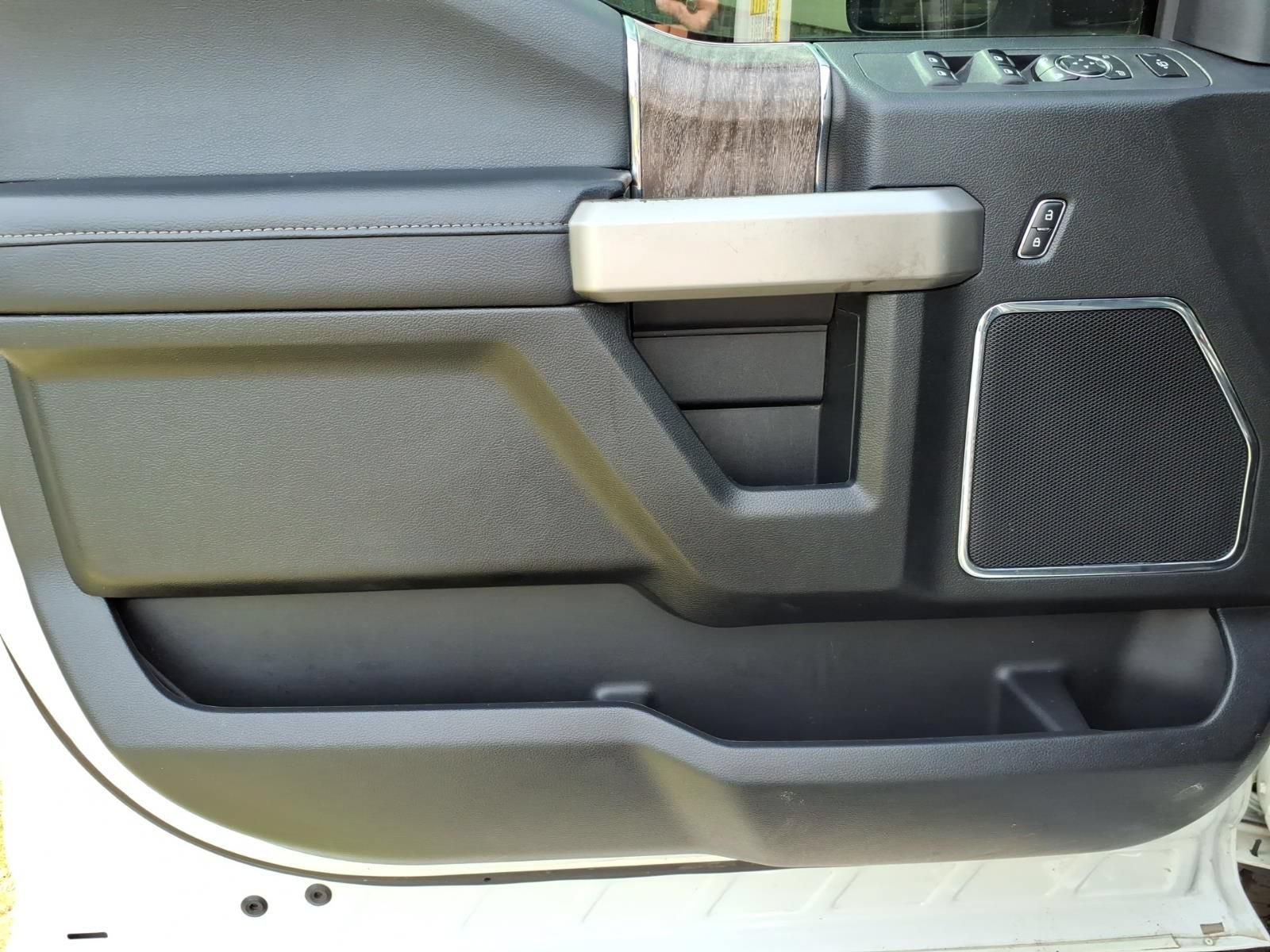 Used 2019 Ford F350 Lariat w/ Chrome Package AWD/4WD image 13