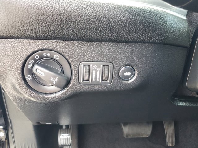 Used 2022 Dodge Challenger GT RWD image 26