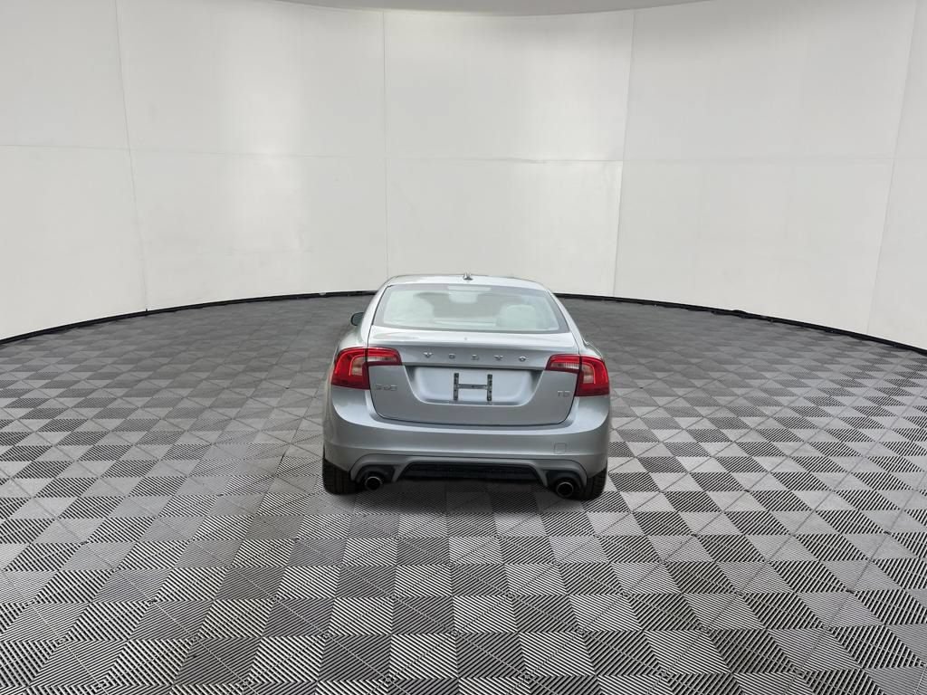 Used 2017 Volvo S60 T5 Dynamic FWD image 6