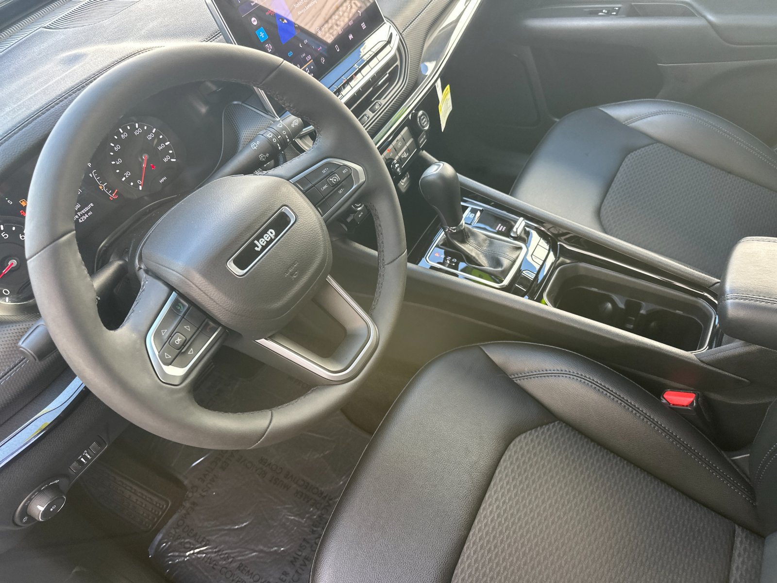 Certified 2026 Jeep Compass Latitude AWD/4WD image 10