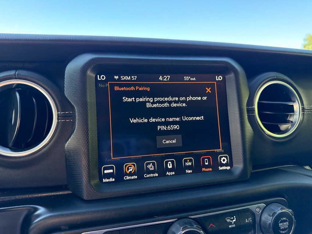 Used 2023 Jeep Wrangler Unlimited Sahara w/ Cold Weather Group AWD/4WD image 26