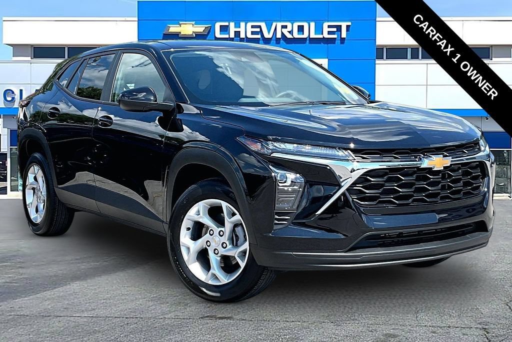 Used 2026 Chevrolet Trax LS w/ LS Convenience Package