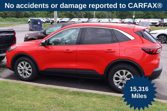 Used 2024 Ford Escape Active AWD/4WD image 1
