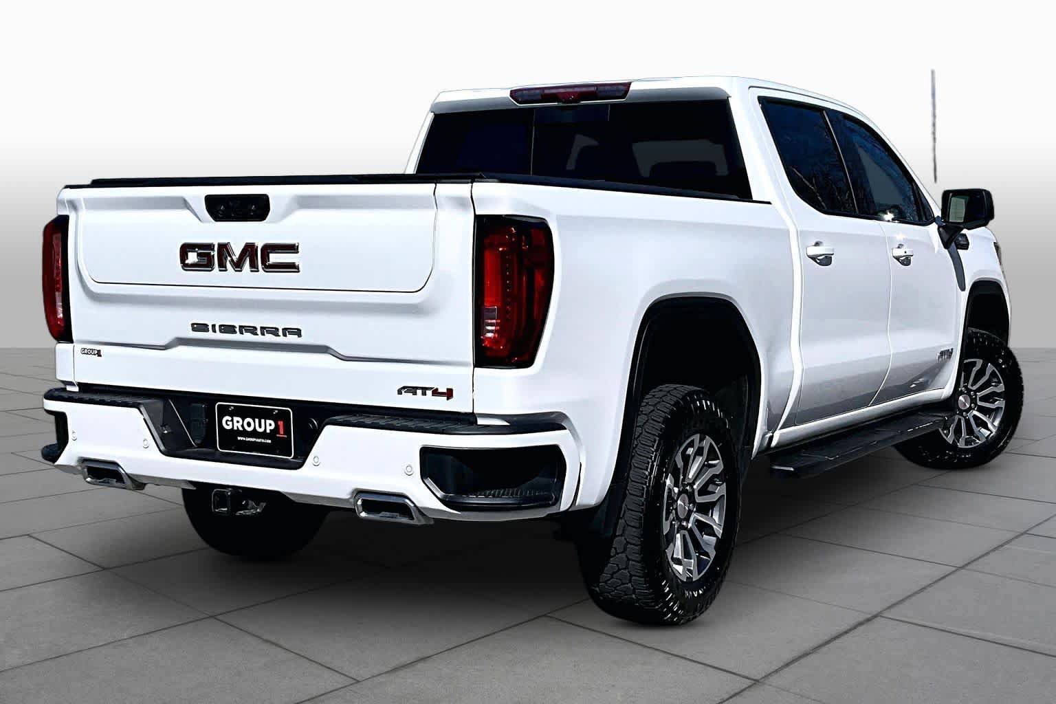 Used 2023 GMC Sierra 1500 AT4 w/ AT4 Premium Package AWD/4WD image 13