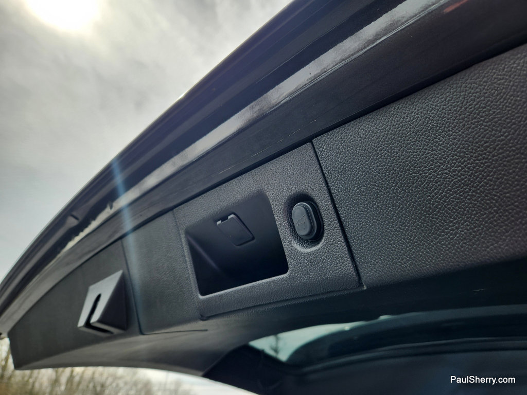 Used 2015 GMC Yukon SLT image 23