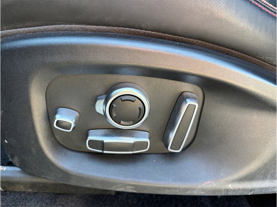 Used 2018 Jaguar E-PACE First Edition image 20