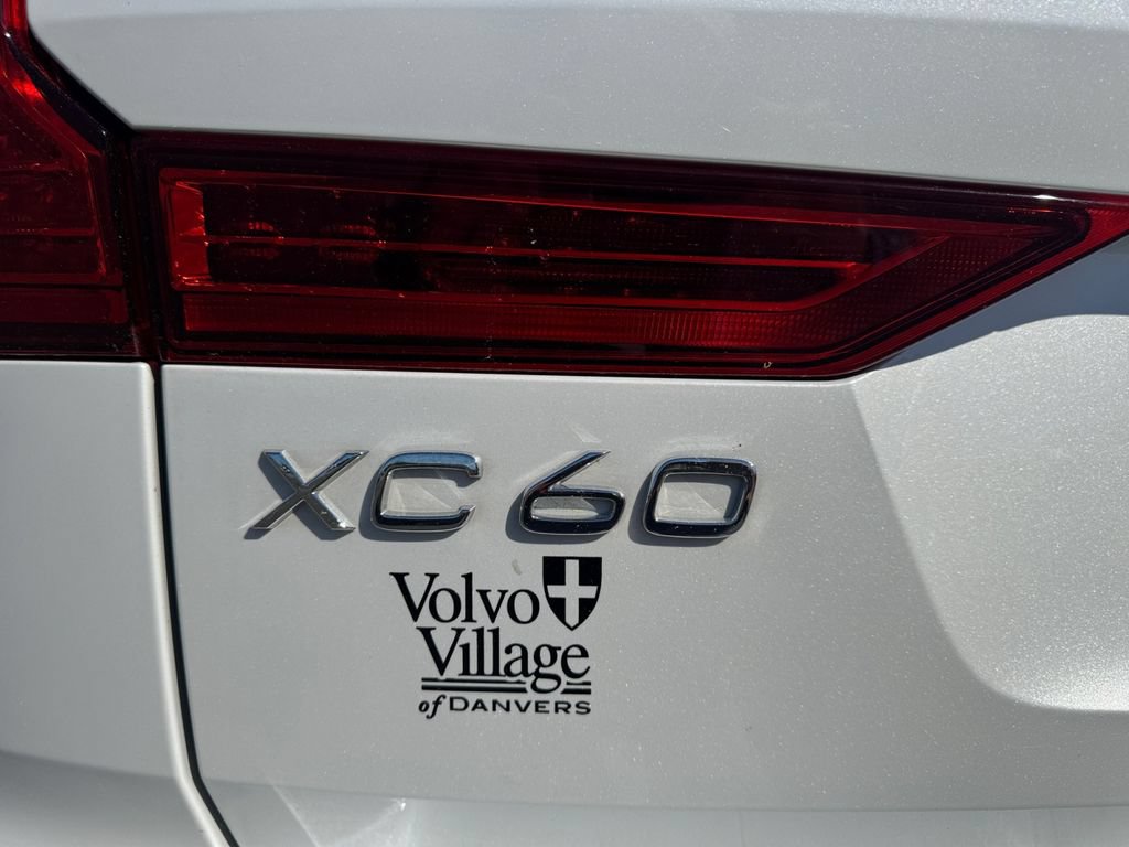 Certified 2024 Volvo XC60 B5 Plus w/ Climate Package AWD/4WD image 10