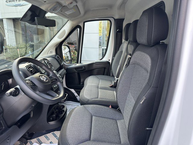 New 2026 RAM ProMaster 2500 w/ Quick Order Package 22G SLT image 2
