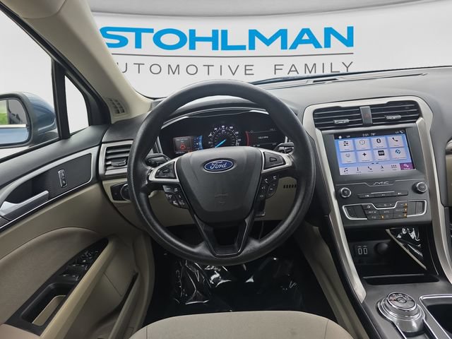 Used 2019 Ford Fusion SE FWD image 21