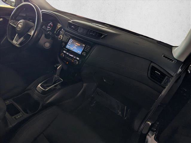 Used 2017 Nissan Rogue SL image 22