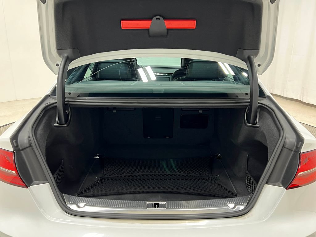Used 2015 Audi S8 AWD/4WD image 28