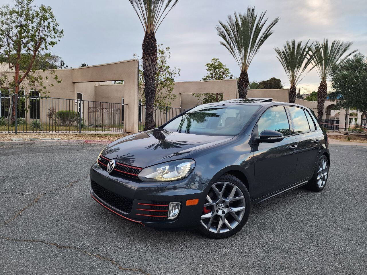 Used 2013 Volkswagen GTI Driver's Edition FWD image 2