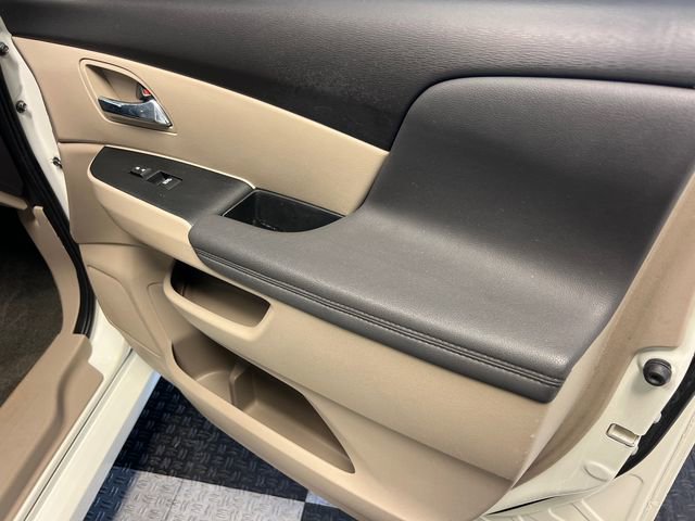 Used 2017 Honda Odyssey Touring image 12