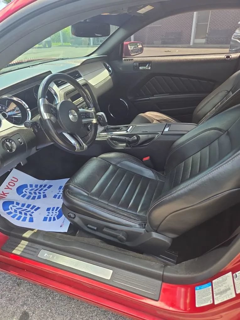 Used 2014 Ford Mustang Premium w/ V6 Performance Package RWD image 7