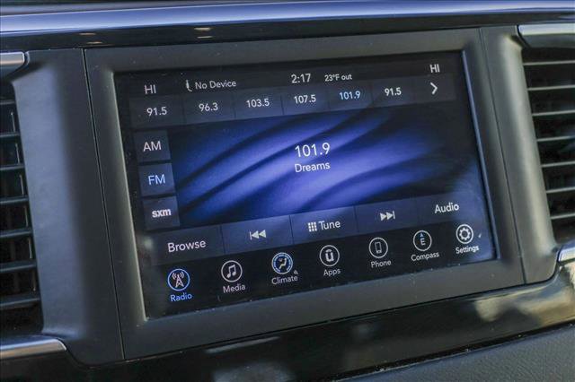 Used 2018 Chrysler Pacifica Touring Plus w/ Tire & Wheel Group image 17