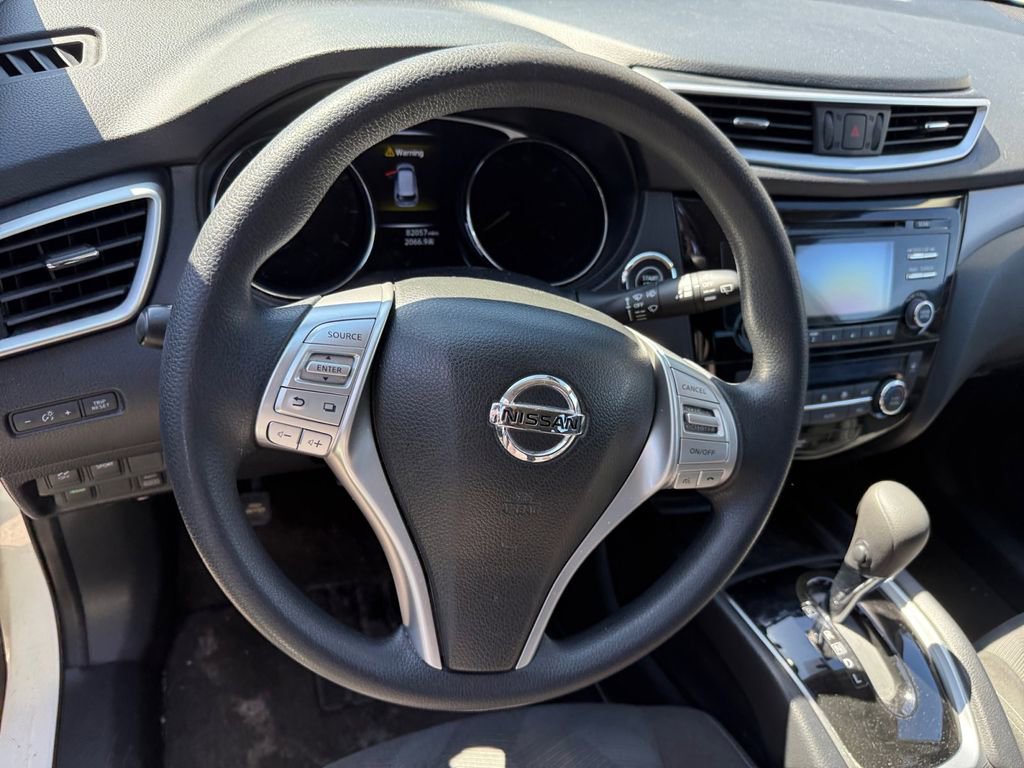Used 2016 Nissan Rogue SV image 15