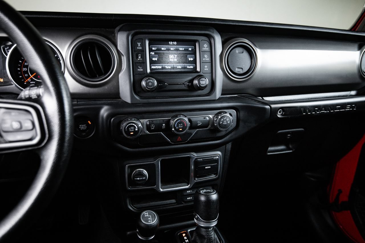 Used 2018 Jeep Wrangler Unlimited Sport AWD/4WD image 19