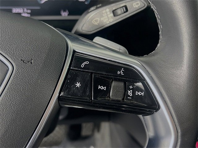 Used 2023 Audi e-tron Premium Plus w/ Premium Plus Package image 17