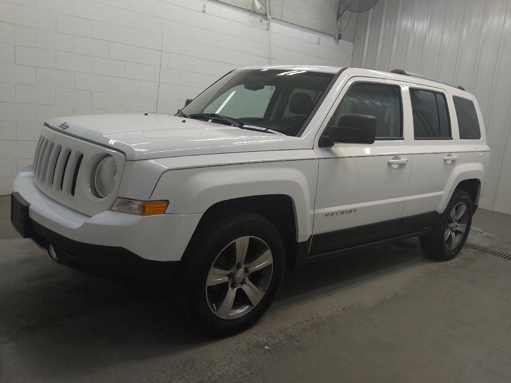 Used 2017 Jeep Patriot High Altitude AWD/4WD image 2